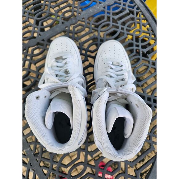 Nike Air Force 1 High '07 Size Men's US 13 - Picture 6 of 8